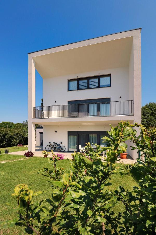Papillon I Dolce Vita Tar-Vabriga Екстериор снимка